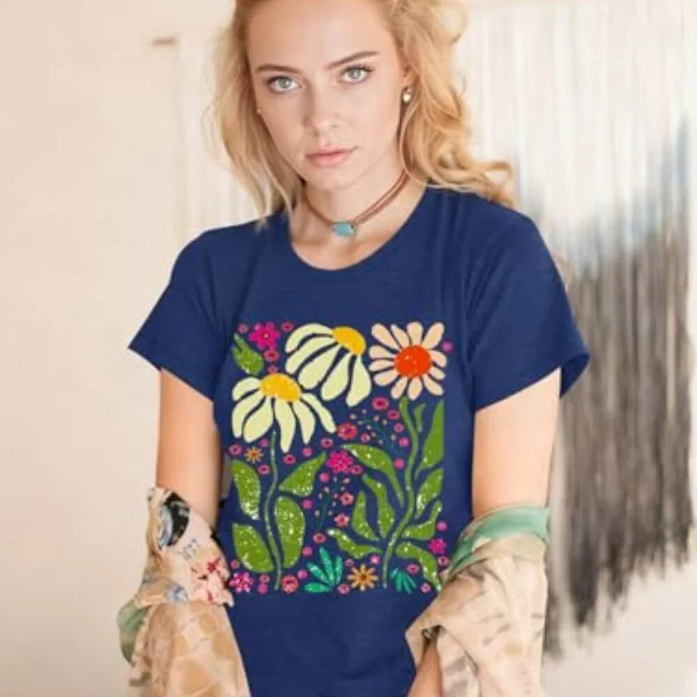 Vintage Floral Graphic Tee Boho Cottagecore Short Sleeve Top Women's T-Shirt